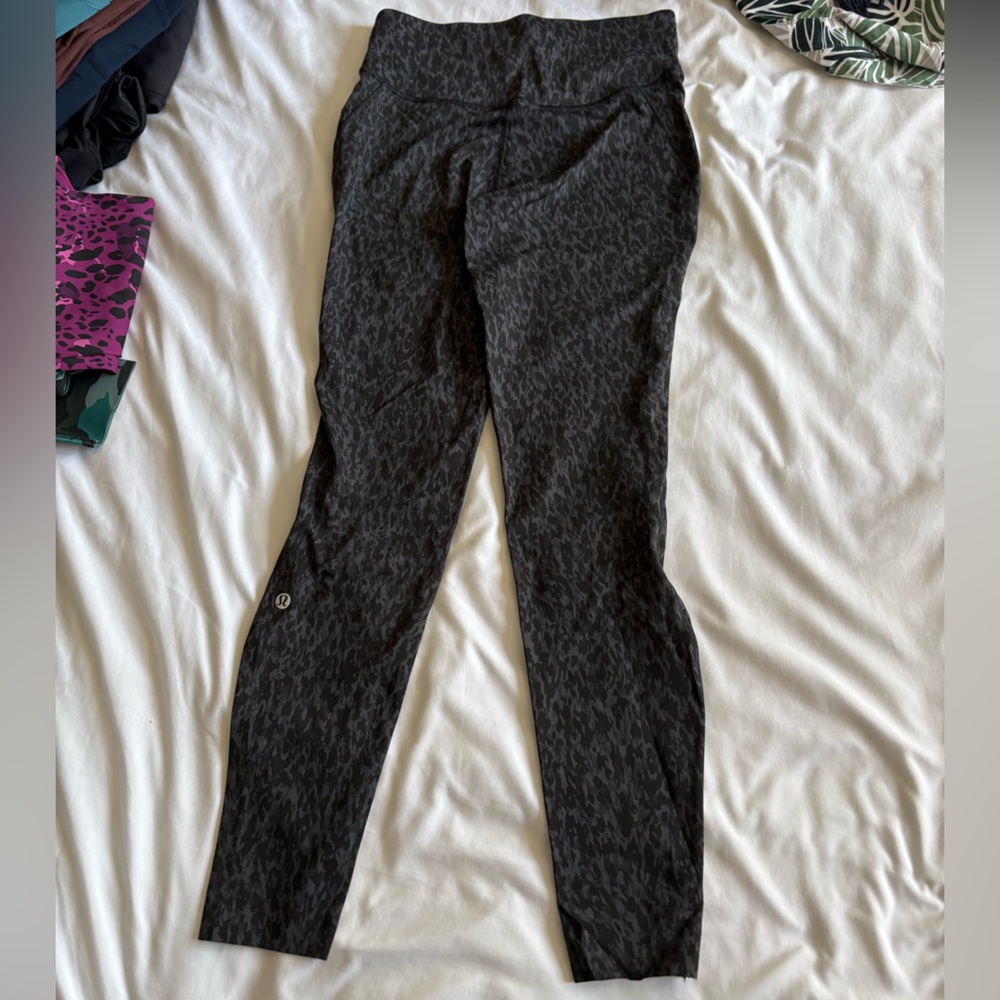 Lululemon Base Pace 28” Black Patterned Leggings